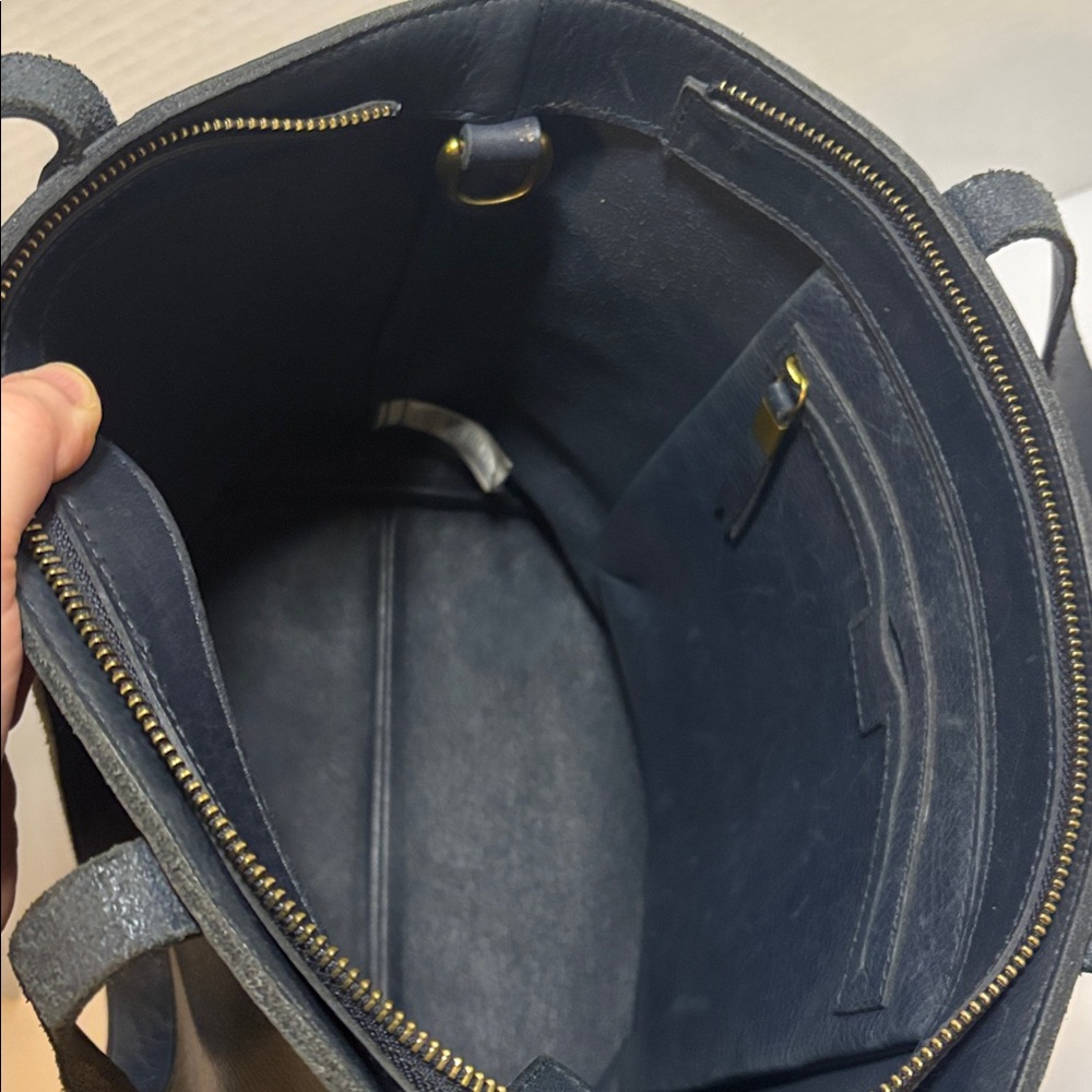 Madewell Leather The Zip-Top Medium Transport Leather Tote Navy - Picture 8 of 16
